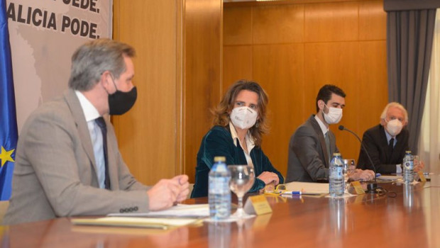 ep la ministra para la transicion ecologica teresa ribera y el delegado del gobierno en galicia jose