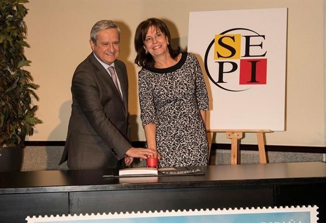 La presidenta de SEPI, Pilar Platero, y el presidente de Correos | SEPI ep la presidentasepi pilar platero ypresidentecorreos