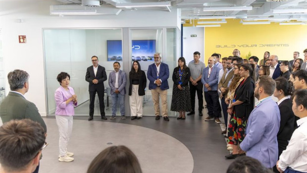 ep la vicepresidenta ejecutiva de la compania byd stella li