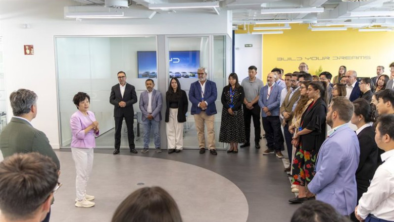 ep la vicepresidenta ejecutiva de la compania byd stella li