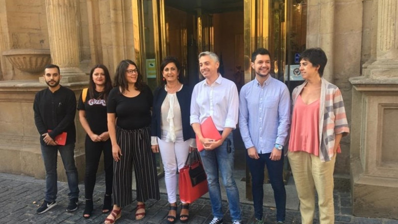 ep los equipos negociadorespsoedese reunenabordarinvestiduraandreu