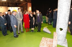ep los reyes inauguran arco