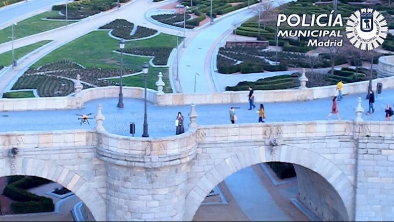 Policía Municipal utiliza drones en Madrid para difundir por megafonía la obligación la ciudadanía de quedarse en casa. | POLICIA MUNICIPAL ep policia municipal utiliza drones en madrid para difundir por megafonia la obligacion la