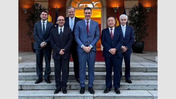 ep reunion del presidente del gobierno pedro sanchez centro con representantes de broadcom en julio ep reunion del presidente del gobierno pedro sanchez centro con representantes de broadcom en julio