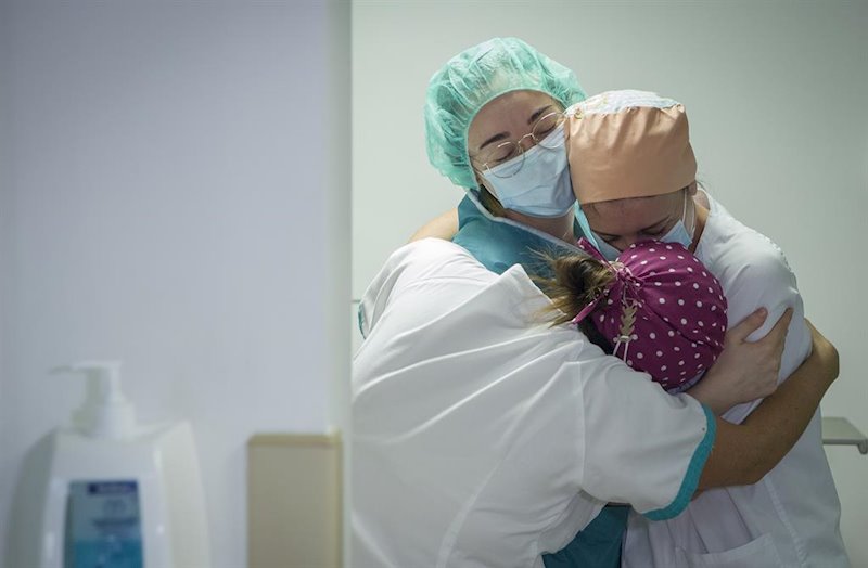 Los sanitarios en primera línea contra el virus, premio Princesa de la Concordia