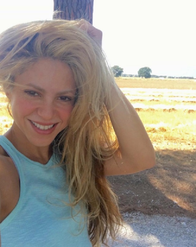 shakira selfie shakira selfie