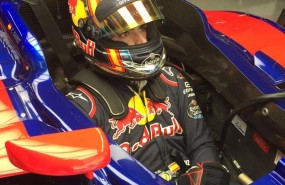 ep carlos sainz toro rosso china