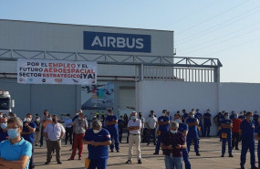 ep concentracion de la plantilla de airbus en la factoria de tablada sevilla en una imagen del 14 de