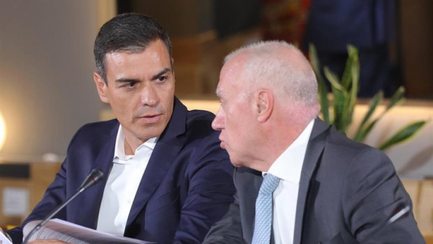 ep el presidente del gobierno en funciones pedro sanchez se reune con colectivos de consumo en el