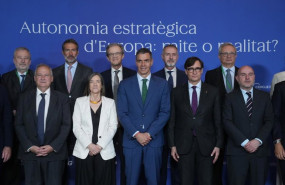 ep el presidente del gobierno pedro sanchez el ministro de industria y turismo jordi hereu y el