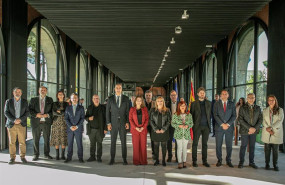 ep el secretario general de agenda urbana inaqui carnicero con los representantes de las entidades