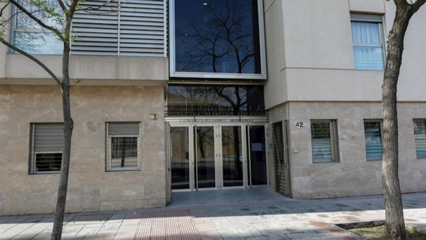 ep fachada y entrada de la residencia de mayores nuestra senora del perpetuo socorro mientras
