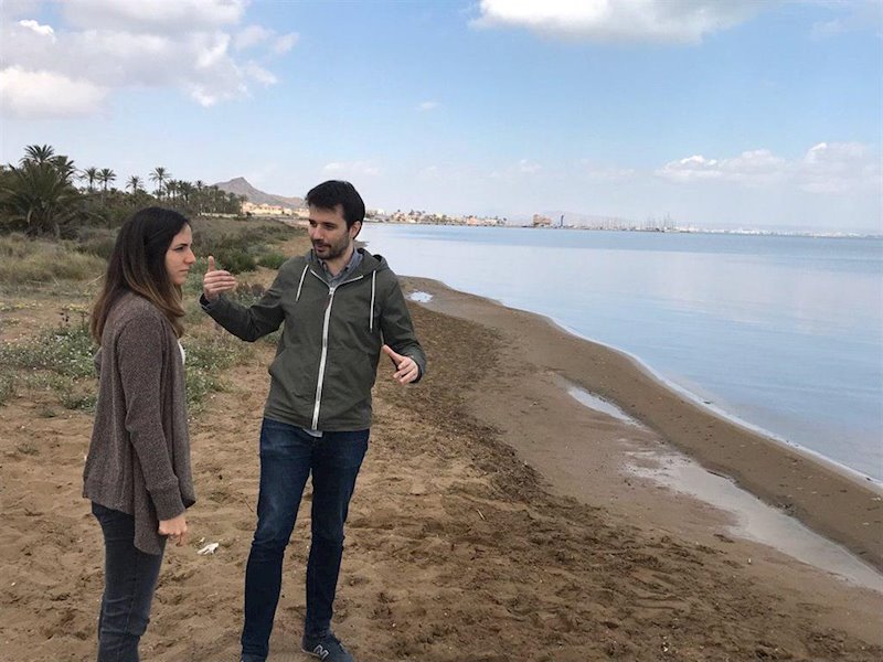 ep ione belarra de unidas podemos en una de sus visitas a la region junto a javier sanchez serna