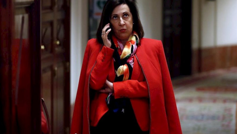 La ministra de Defensa, Margarita Robles, a su llegada al Congreso de los Diputados en Madrid. | Pool ep la ministra de defensa margarita robles a su llegada al congreso de los diputados en madrid