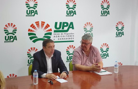 ep luis planas y miguel cobos en la sede de upa