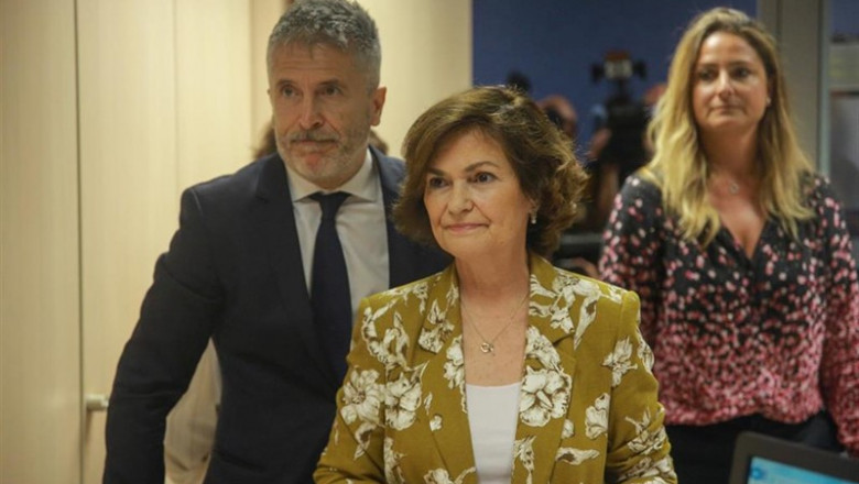 El ministro del Interior en funciones, Fernando Grande-Marlaska, y la vicepresidenta del Gobierno en funciones, Carmen Calvo, en las instalaciones del Sistema de Seguimiento Integral en los casos de Violencia de Género (Sistema VioGén), de la Secretaría d | Ricardo Rubio - Europa Press ep ministrointeriorfunciones fernando grande-marlaska yvicepresidentagobiernofunciones carmen calvo eninstalacionessistemaseguimiento integrallos casosviolenciagenero sistema viogen desecretaria d
