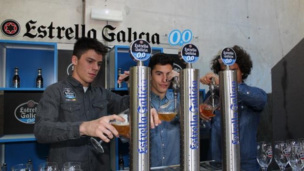 ep mir marc marquezmorbidelli tirando canas