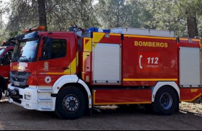 ep sevilla-sucesos- bomberos de cinco parques trabajan en un incendio en una nave de algodon en