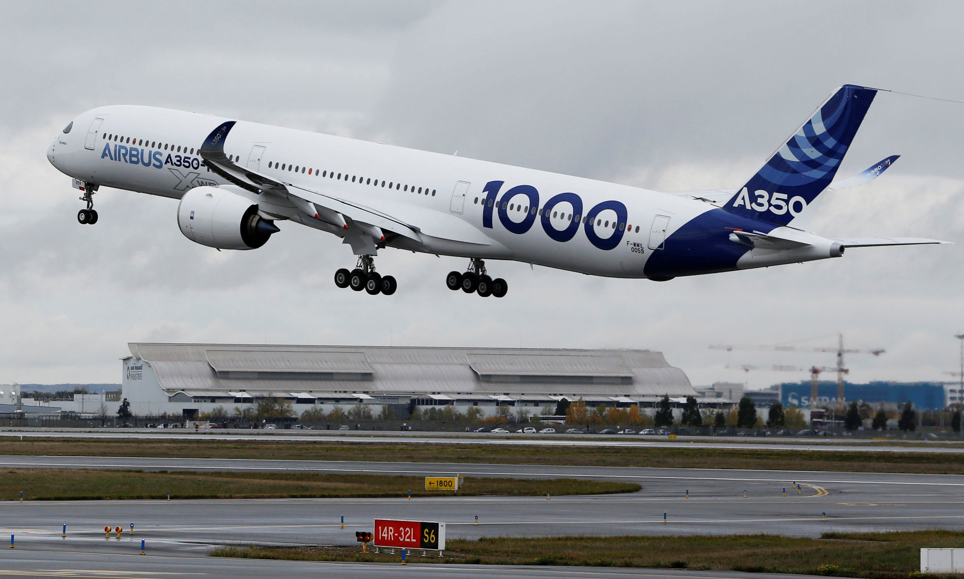 premier-vol-du-nouvel-airbus-a350-1000