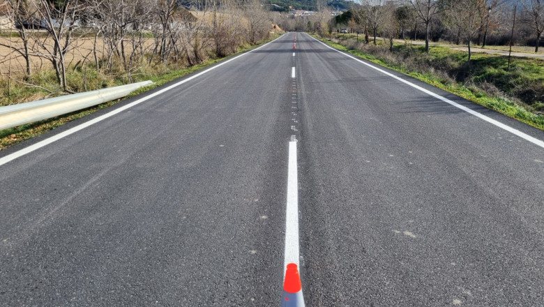 acceso a pareja recin asfaltado 