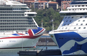 ep archivo   dos cruceros en el puerto de bilbao a 12 de abril de 2022 en bilbao vizcaya pais vasco