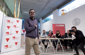 ep archivo   el hasta ahora ministro de consumo alberto garzon despidiendose de la formacion ya que