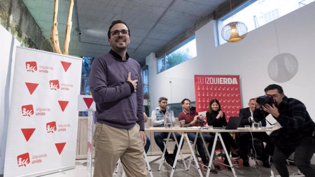 ep archivo   el hasta ahora ministro de consumo alberto garzon despidiendose de la formacion ya que