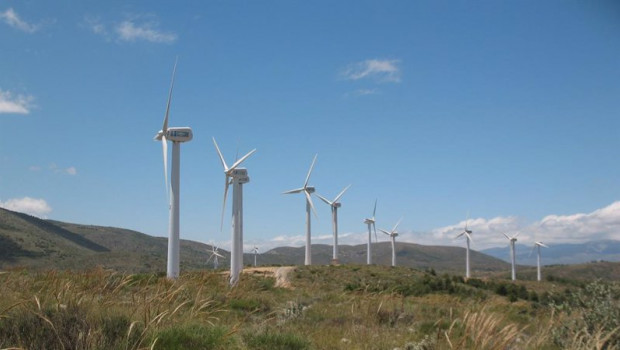 ep archivo   imagen de torres eolicas de endesa que cuenta con 12 plantas en andalucia