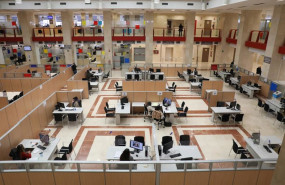 ep archivo varios empleados trabajando en una oficina de la agencia tributaria ep archivo varios empleados trabajando en una oficina de la agencia tributaria