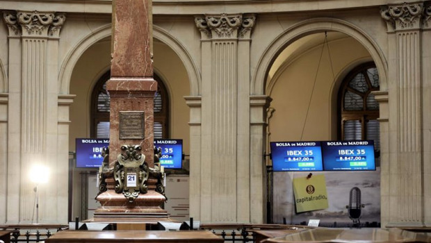 ep archivo   varios paneles del ibex 35 en el palacio de la bolsa a 21 de abril de 2022 en madrid