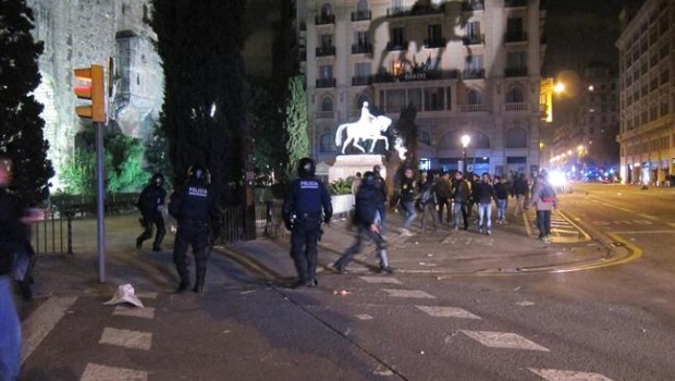 ep cargas policiales durantemanifestacion14nbarcelona