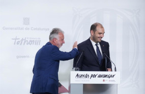 ep el consejero de la presidencia albert dalmau d y el ministro de politica territorial y memoria