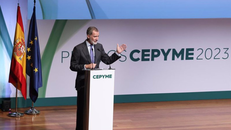 El Rey Felipe VI interviene durante el acto de entrega de los Premios de Confederación Española de la Pequeña y la Mediana Empresa (Cepyme, en el Museo Nacional de Arte Reina Sofía este martes en Madrid. | Marta Fernández Jara - Europa Press ep el rey felipe vi interviene durante el acto de entrega de los premios de confederacion espanola