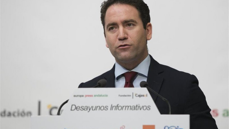 El secretario general del PP, Teodoro García Egea, durante la presentación del consejero de la Presidencia, Administración Pública e Interior, Elías Bendodo, en los desayunos informativos de Europa Press Andalucía en colaboración con Fundación Cajasol, At | María José López - Europa Press ep el secretario general del pp teodoro garcia egea durante la presentacion del consejero de la