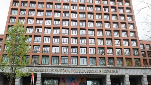 ep exterior del ministerio de sanidad consumo y bienestar social situado en el paseo del prado