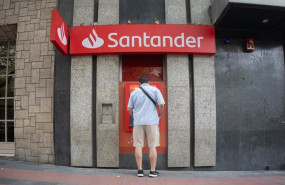 ep fachada de una sucursal del banco santander