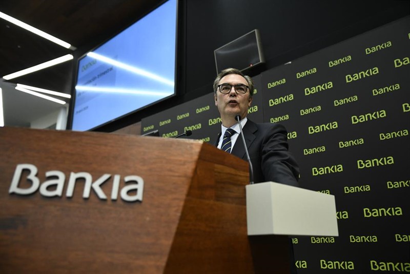 Bankia descarta cerrar el año con pérdidas y decidirá sobre el dividendo a finales