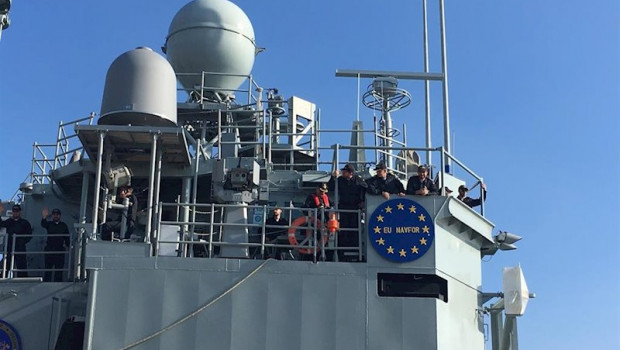 ep la fragata numancia antes de participar en la operacion atalanta