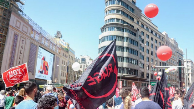 ep numerosas personas marchan durante la manifestacion por el dia internacional de los trabajadores
