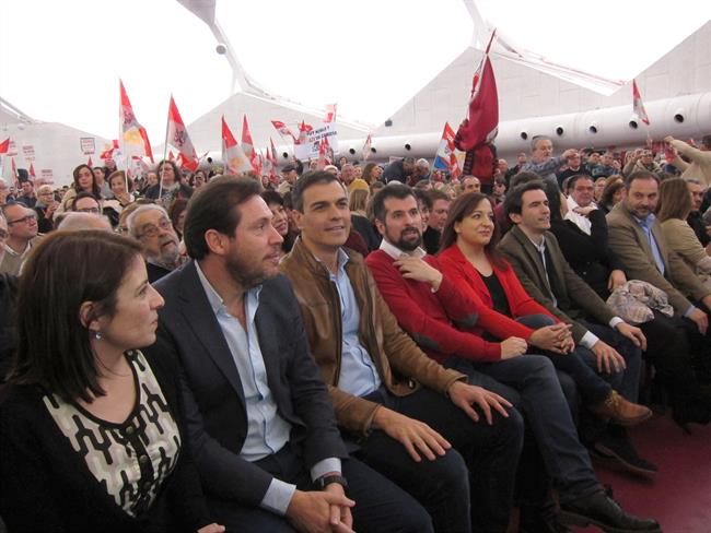 ep pedro sanchezpuentetudancasu derecha e izquierda