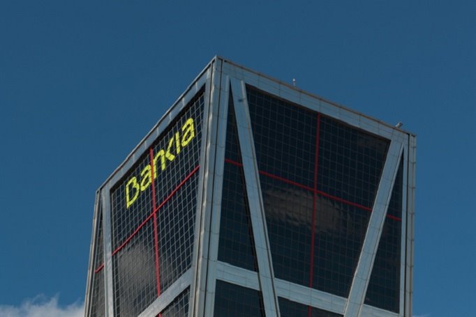 Volatilidad de Bankia en bolsa tras unos resultados flojos que defraudan por las provisiones