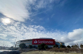 ep uno de los edificios de la ciudad financiera del grupo santander cerca de la localidad madrilena