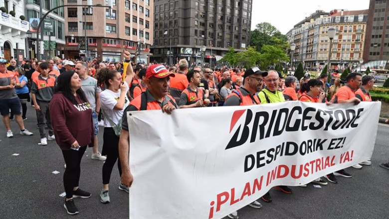 ep varios trabajadores de bridgestone durante la manifestacion del dia del trabajador a 1 de mayo de ep varios trabajadores de bridgestone durante la manifestacion del dia del trabajador a 1 de mayo de