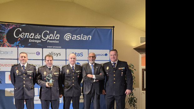 imagen premio policia nacional virtual cable alta 