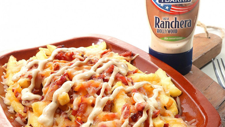 1634286256 patatas bacon queso salsa ranchera hollywood ybarra 