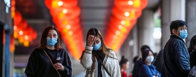 La bolsa de Shanghai rebota más de un 8% desde los mínimos de la crisis por el coronavirus