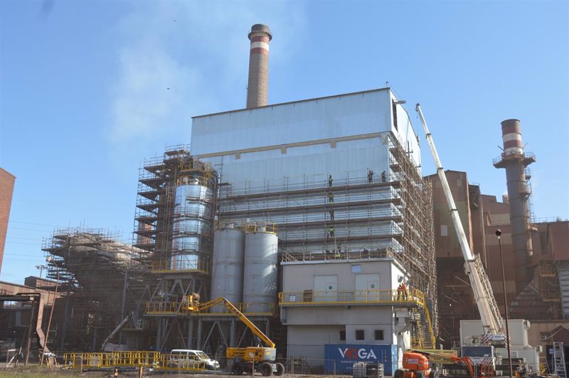 ArcelorMittal echa el freno en la resistencia de los 31,296 euros