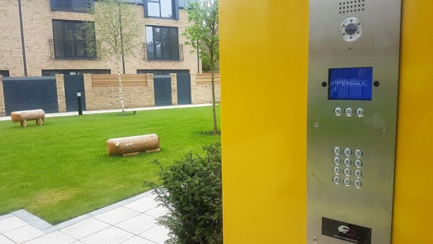 ep archivo uno de los videoporteros de fermax en una imagen de archivo ep archivo uno de los videoporteros de fermax en una imagen de archivo