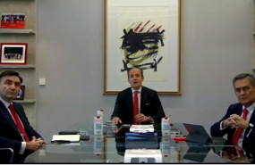 ep el consejero delegado de santander espana rami aboukhair en una videoconferencia con la plantilla