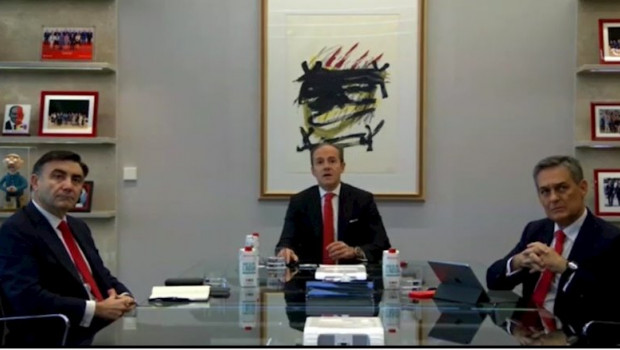 ep el consejero delegado de santander espana rami aboukhair en una videoconferencia con la plantilla